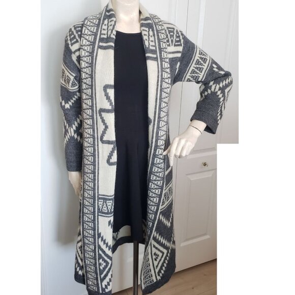 Long sleeve Cardigan Made in Italy Alpaca and Wool EUC - Picture 4 of 7